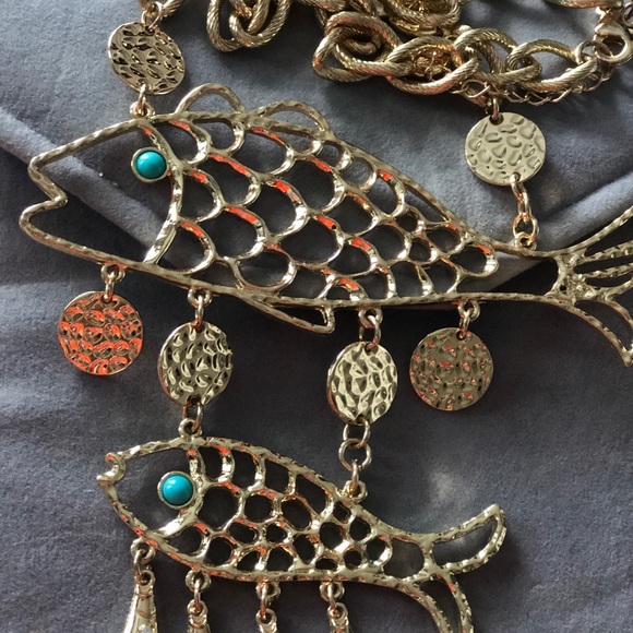 Lilly Pulitzer Gold Fish Necklace - Picture 5 of 5